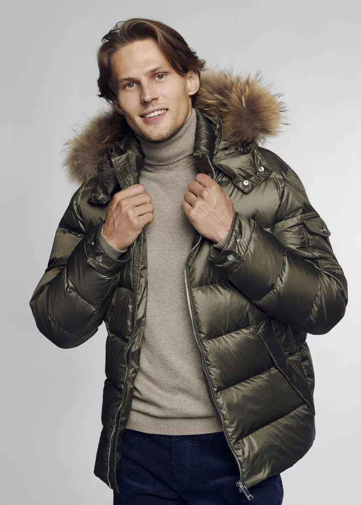 Luxurious look Men's Winter Jacket With Fur Trim