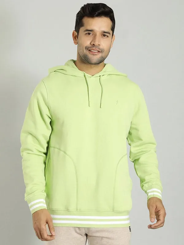 Men Solid Sweatshirt with Hoodie