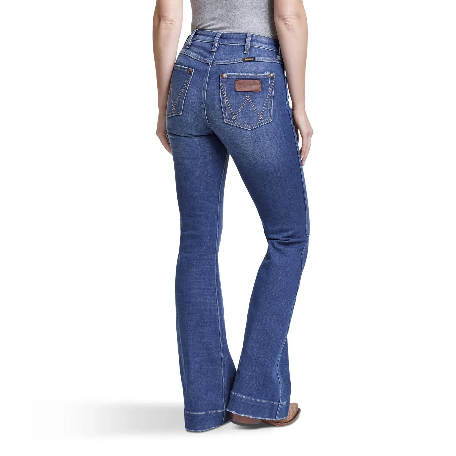 WRANGLER WOMEN'S RETRO MEDIUM WASH TROUSER JEANS